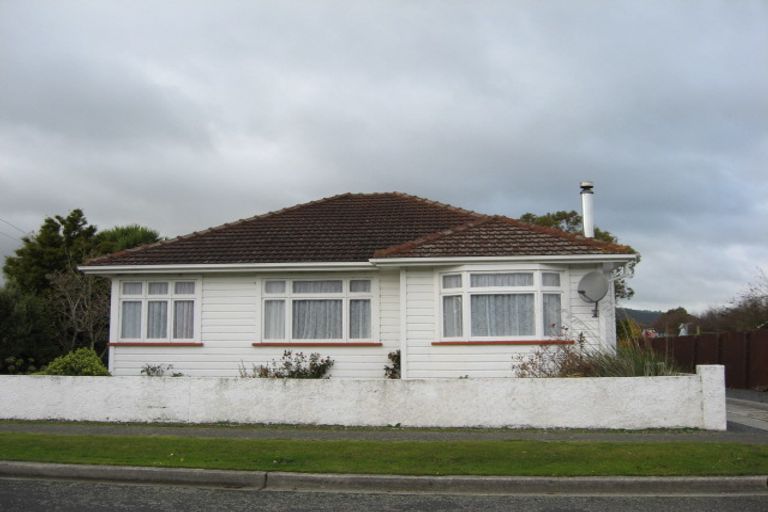 Photo of property in 35 Burns Street, Milton, 9220