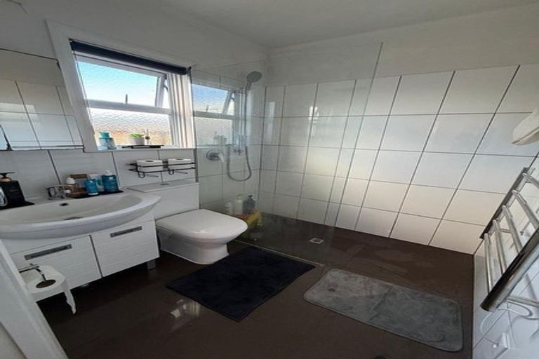 Photo of property in 2/1104 Heretaunga Street East, Parkvale, Hastings, 4122