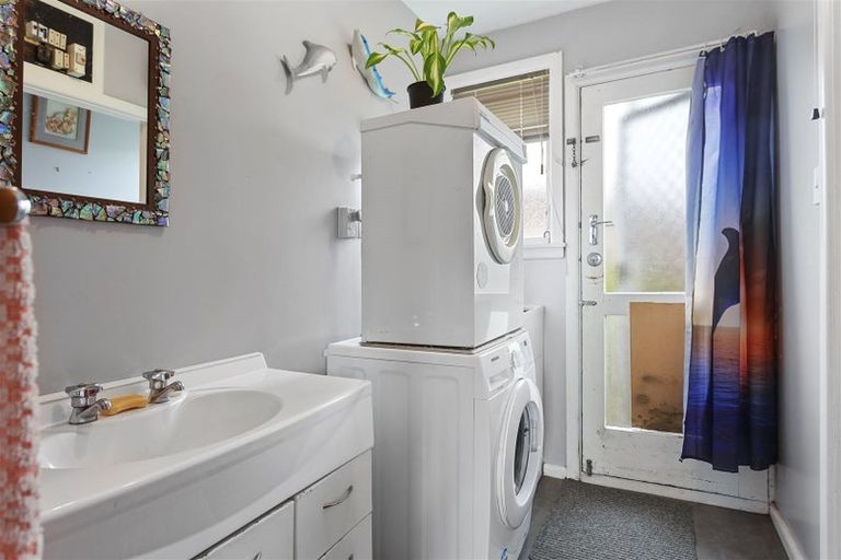 Photo of property in 1/5 Howe Street, New Brighton, Christchurch, 8083