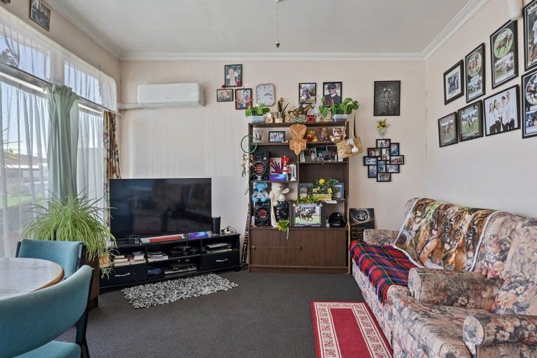 Photo of property in 72b Queen Street West, Levin, 5510