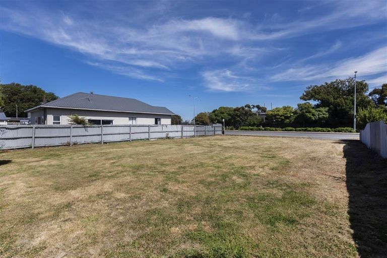 Photo of property in 8 Pages Road, Linwood, Christchurch, 8062