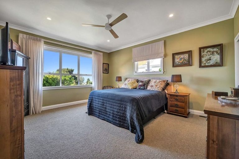 Photo of property in 16 Glen Almond Street, New Plymouth, 4310