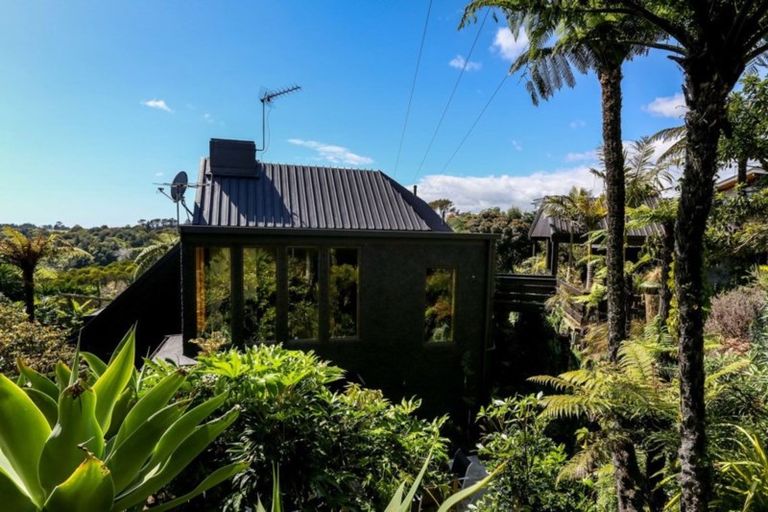 Photo of property in 319 Mangorei Road, Merrilands, New Plymouth, 4312