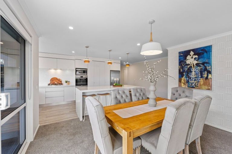 Photo of property in 19 Keene Drive, Bell Block, New Plymouth, 4312