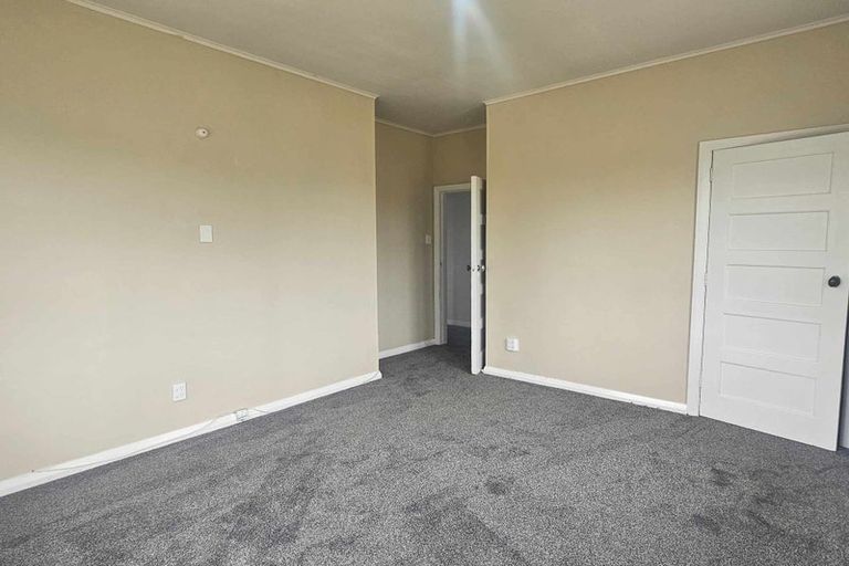 Photo of property in 31 Elizabeth Street, Moera, Lower Hutt, 5010
