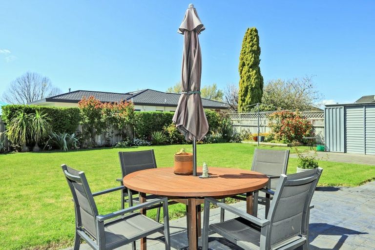Photo of property in 21 Hyatt Grove, Greenmeadows, Napier, 4112