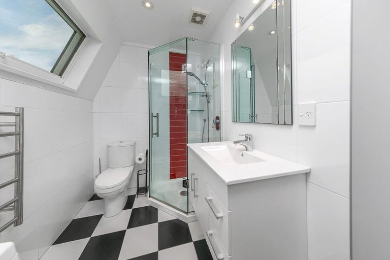 Photo of property in 355 Ridge Road, Paremoremo, Albany, 0793