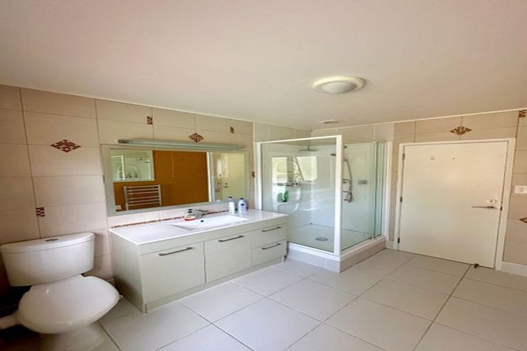 Photo of property in 74 Cheriton Road, Mellons Bay, Auckland, 2014