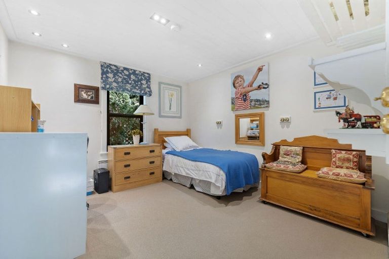 Photo of property in 68 Devon Street, Arrowtown, 9302