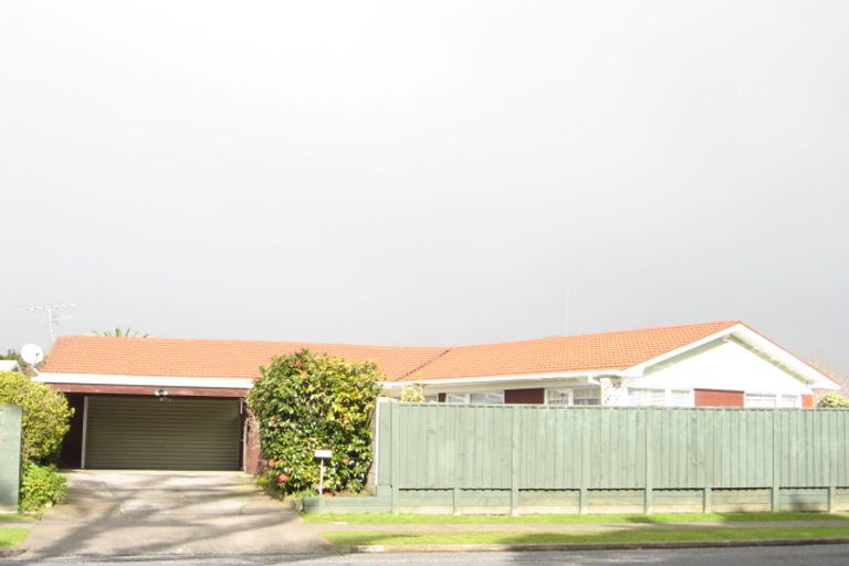 Photo of property in 65 Grande Vue Road, Hillpark, Auckland, 2102
