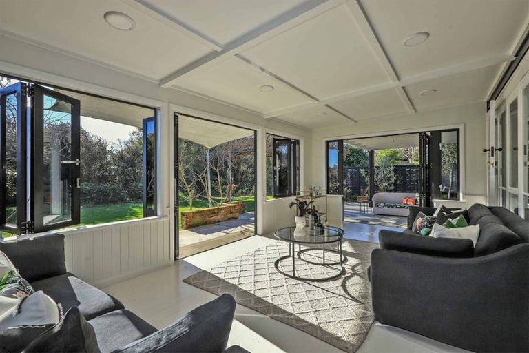 Photo of property in 56 Joll Road, Havelock North, 4130