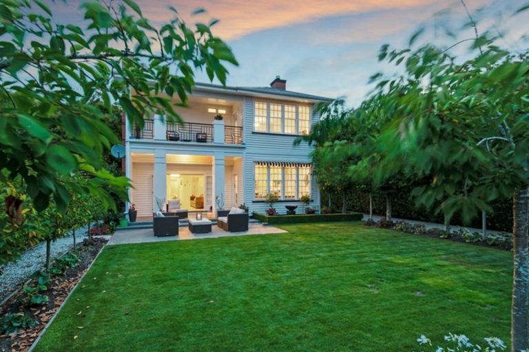 Photo of property in 22 Wai-iti Terrace, Burnside, Christchurch, 8053