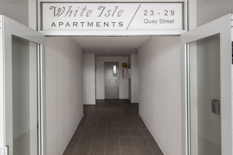 Photo of property in White Isle Apartments, 13/23 Quay Street, Whakatane, 3120