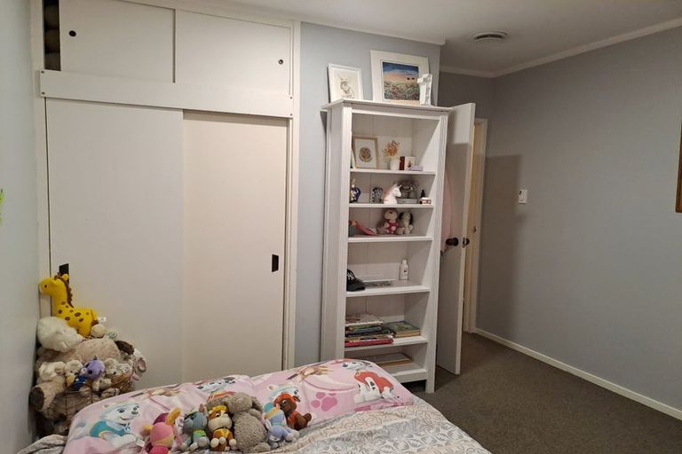 Photo of property in 48 Salamanca Road, Sunnynook, Auckland, 0620