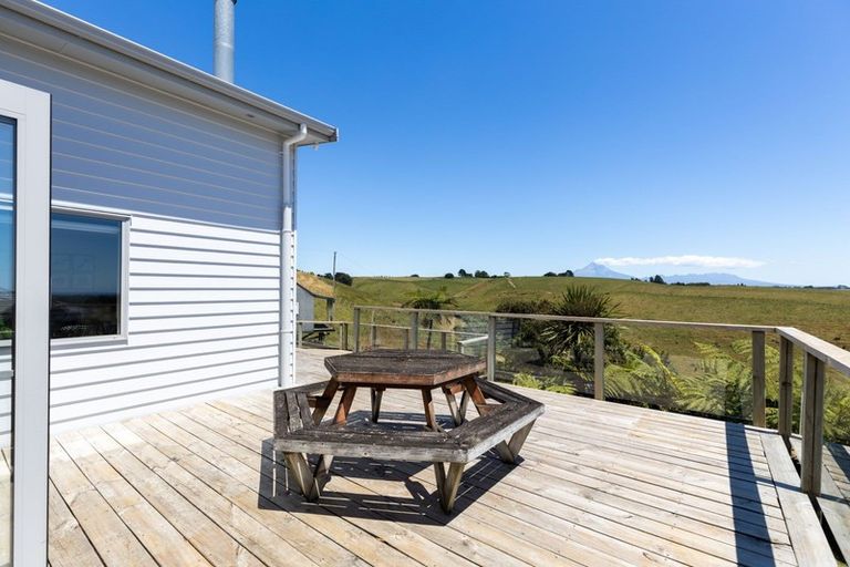 Photo of property in 794 Otaraoa Road, Tikorangi, Waitara, 4383