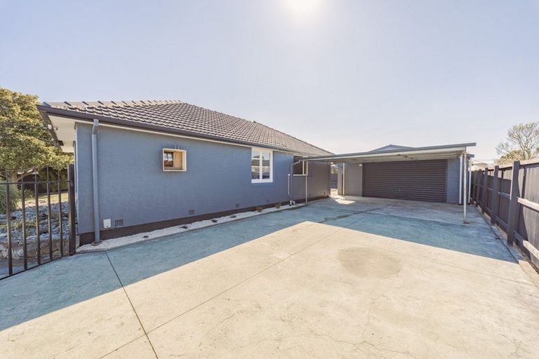 Photo of property in 15 Quebec Place, Wainoni, Christchurch, 8061