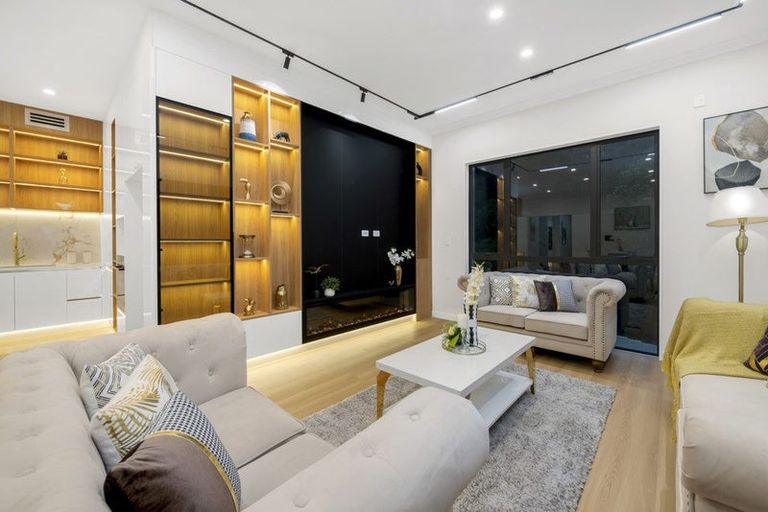 Photo of property in 2c Hughs Way, Flat Bush, Auckland, 2019