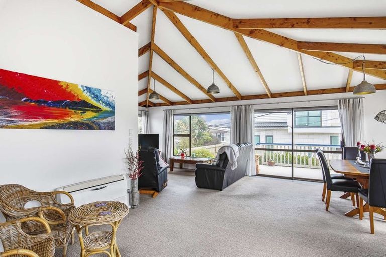 Photo of property in 114a Seaview Road, Paraparaumu Beach, Paraparaumu, 5032