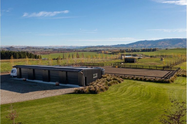 Photo of property in 2864 Lauder-omakau Road, Lauder, Omakau, 9377