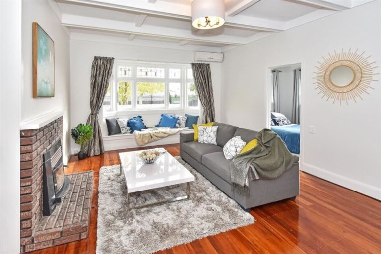 Photo of property in 6 William Street, Mangere East, Auckland, 2024