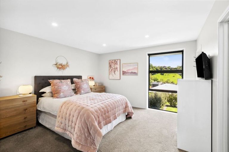 Photo of property in 90b Karina Road, Merrilands, New Plymouth, 4312