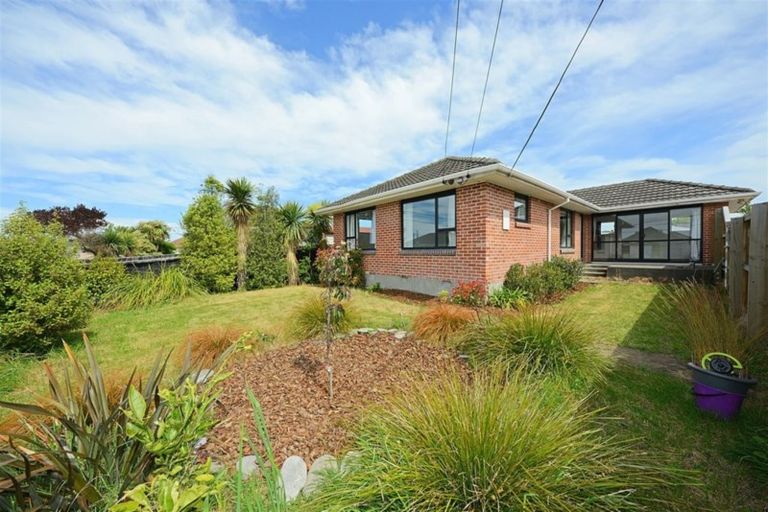 Photo of property in 4 Cheriton Street, Aranui, Christchurch, 8061
