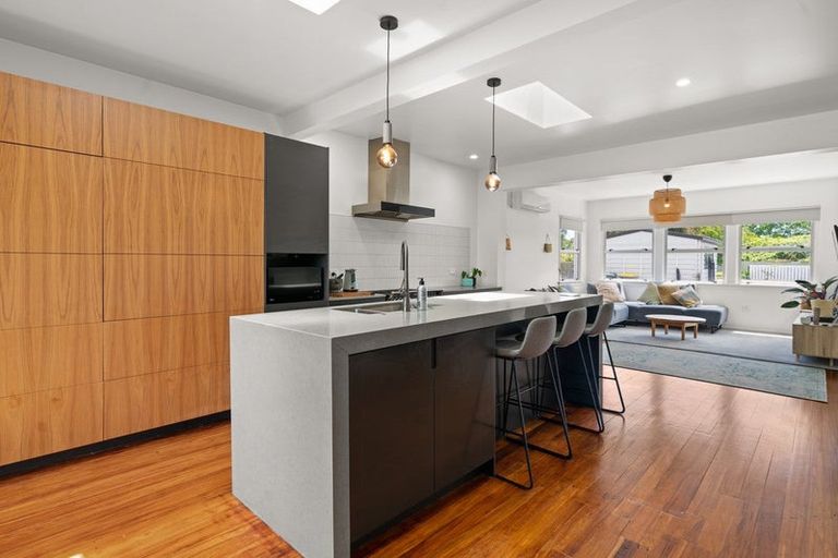 Photo of property in 16 Tawa Street, Edgecumbe, 3120