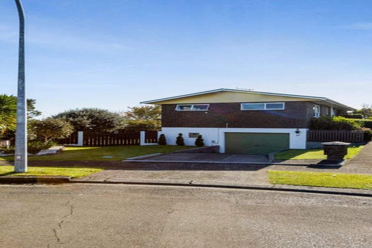 Photo of property in 21 Villa Place, Bell Block, New Plymouth, 4312