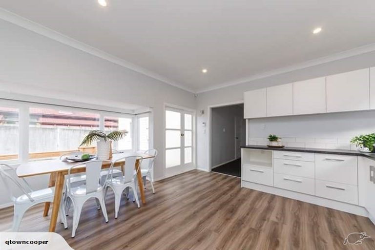 Photo of property in 42 Alfred Street, Roslyn, Palmerston North, 4414