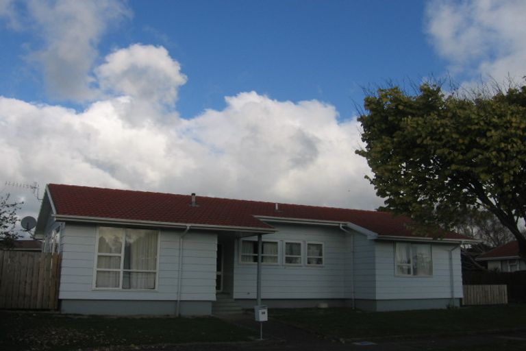 Photo of property in 23 Otaki Place, Westbrook, Palmerston North, 4412