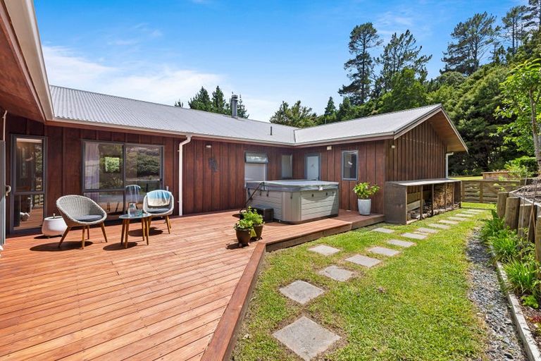 Photo of property in 20 Mccallum Drive, Sandspit, Warkworth, 0982