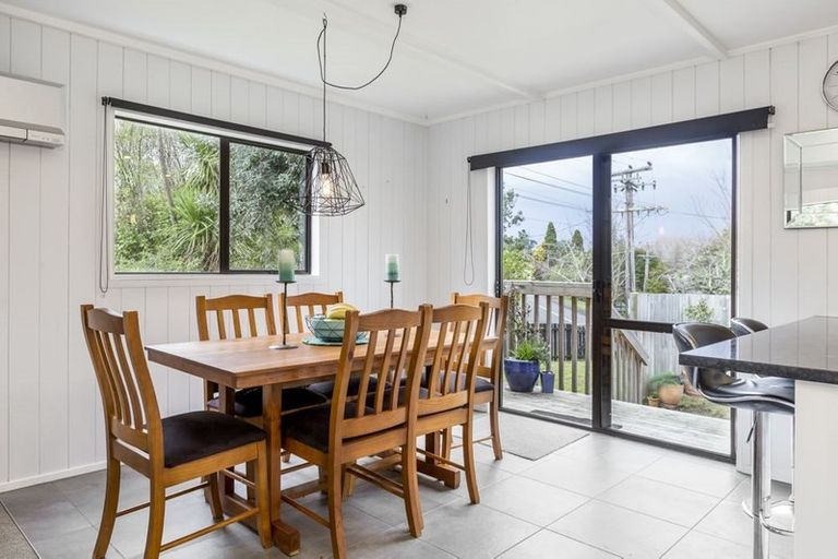 Photo of property in 1 Gails Drive, Okura, Auckland, 0792
