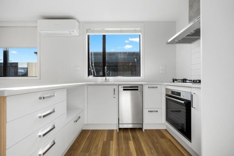 Photo of property in 2/5 Mears Road, Saint Andrews, Hamilton, 3200