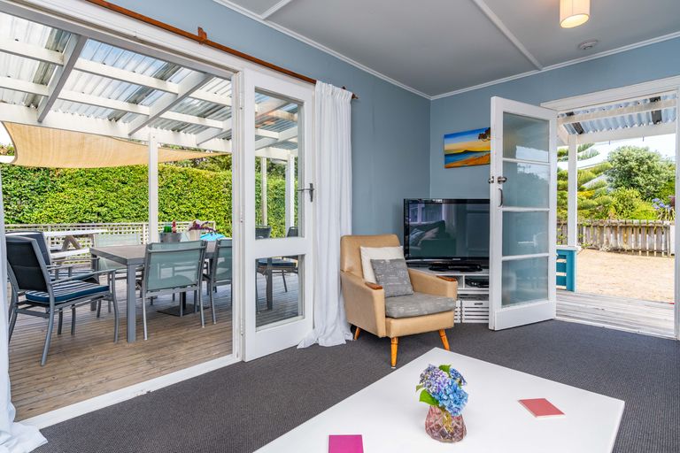 Photo of property in 28 Wood Street, Mangawhai Heads, Mangawhai, 0505