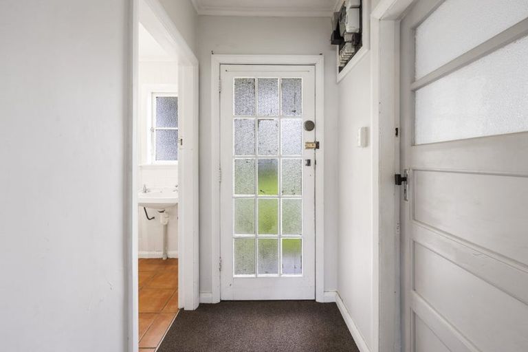 Photo of property in 12 Egmont Street, Patea, 4520