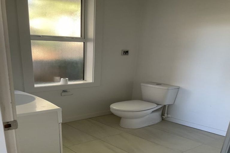 Photo of property in 102 Stapletons Road, Richmond, Christchurch, 8013