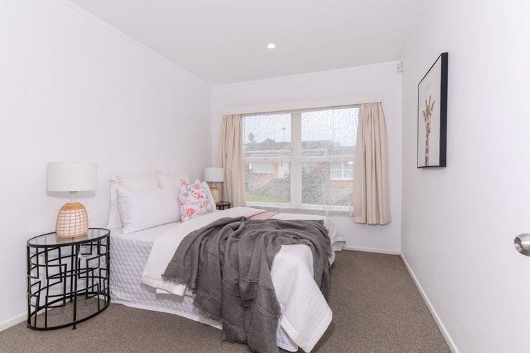 Photo of property in 7/12 Raines Avenue, Forrest Hill, Auckland, 0620