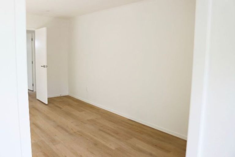 Photo of property in 17 Lemnos Place, Titirangi, Auckland, 0604