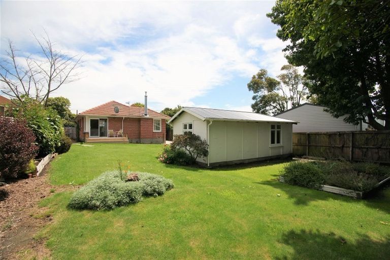 Photo of property in 72 Cutts Road, Russley, Christchurch, 8042