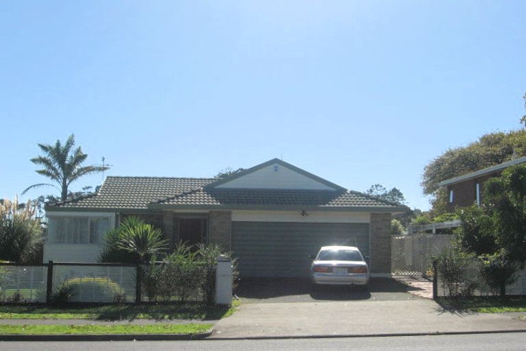 Photo of property in 204 Cascades Road, Highland Park, Auckland, 2010