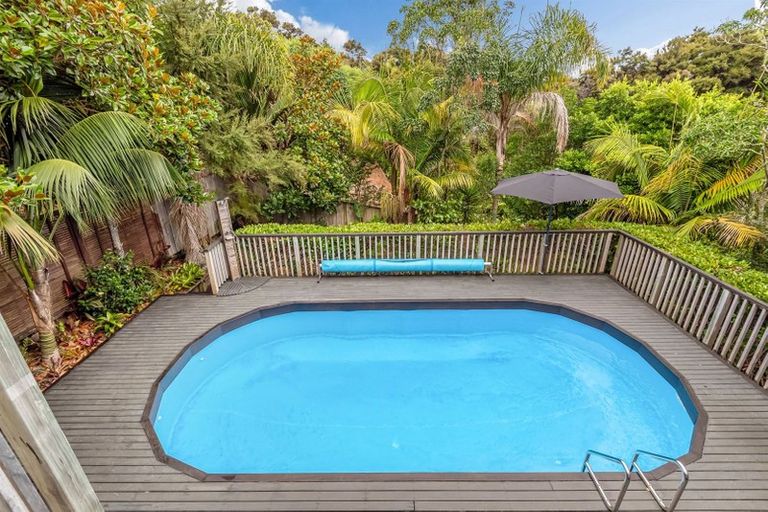 Photo of property in 216 Greenhithe Road, Greenhithe, Auckland, 0632