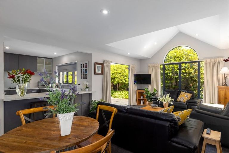 Photo of property in 155a Weston Road, St Albans, Christchurch, 8052