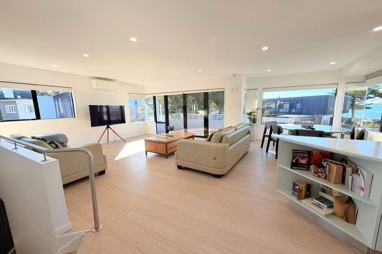 Photo of property in 2/4 Rogers Avenue, Eastern Beach, Auckland, 2012