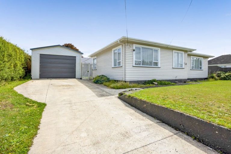 Photo of property in 28 Celia Street, Stratford, 4332