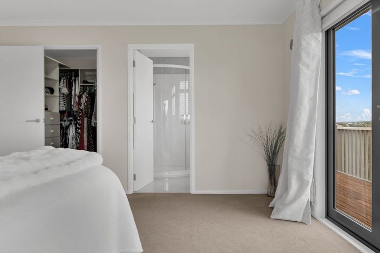 Photo of property in 86 Tiri Road, Tindalls Beach, Whangaparaoa, 0930