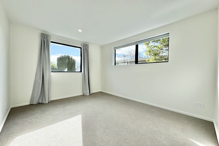 Photo of property in 11 Clementine Lane, Mount Pleasant, Christchurch, 8081