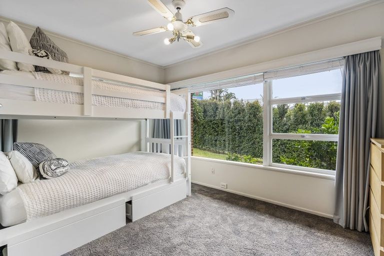 Photo of property in 28 Richmond Avenue, Northcote Point, Auckland, 0627
