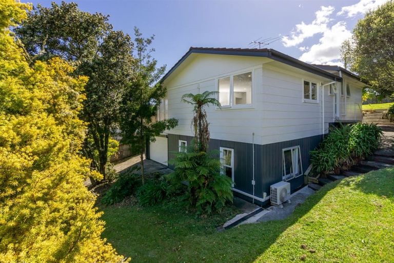 Photo of property in 7 Simon Ellice Drive, Bayview, Auckland, 0629
