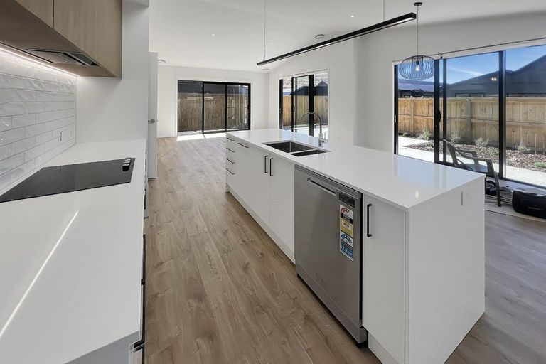 Photo of property in 41 Woolshed Road, Jacks Point, Queenstown, 9371