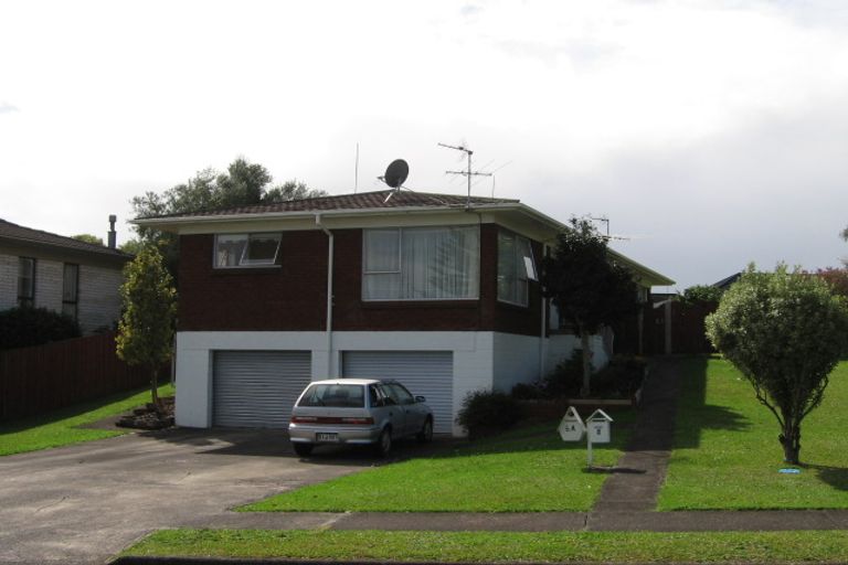 Photo of property in 2/6 Hedge Row, Sunnyhills, Auckland, 2010
